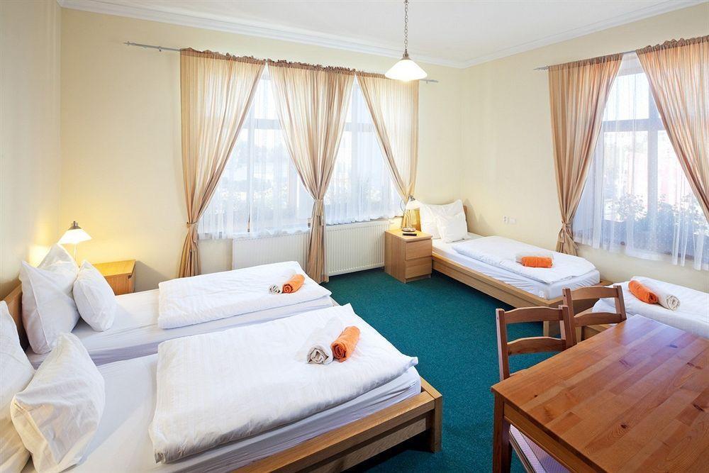 Pytloun Self Check-In Hotel Liberec Ngoại thất bức ảnh